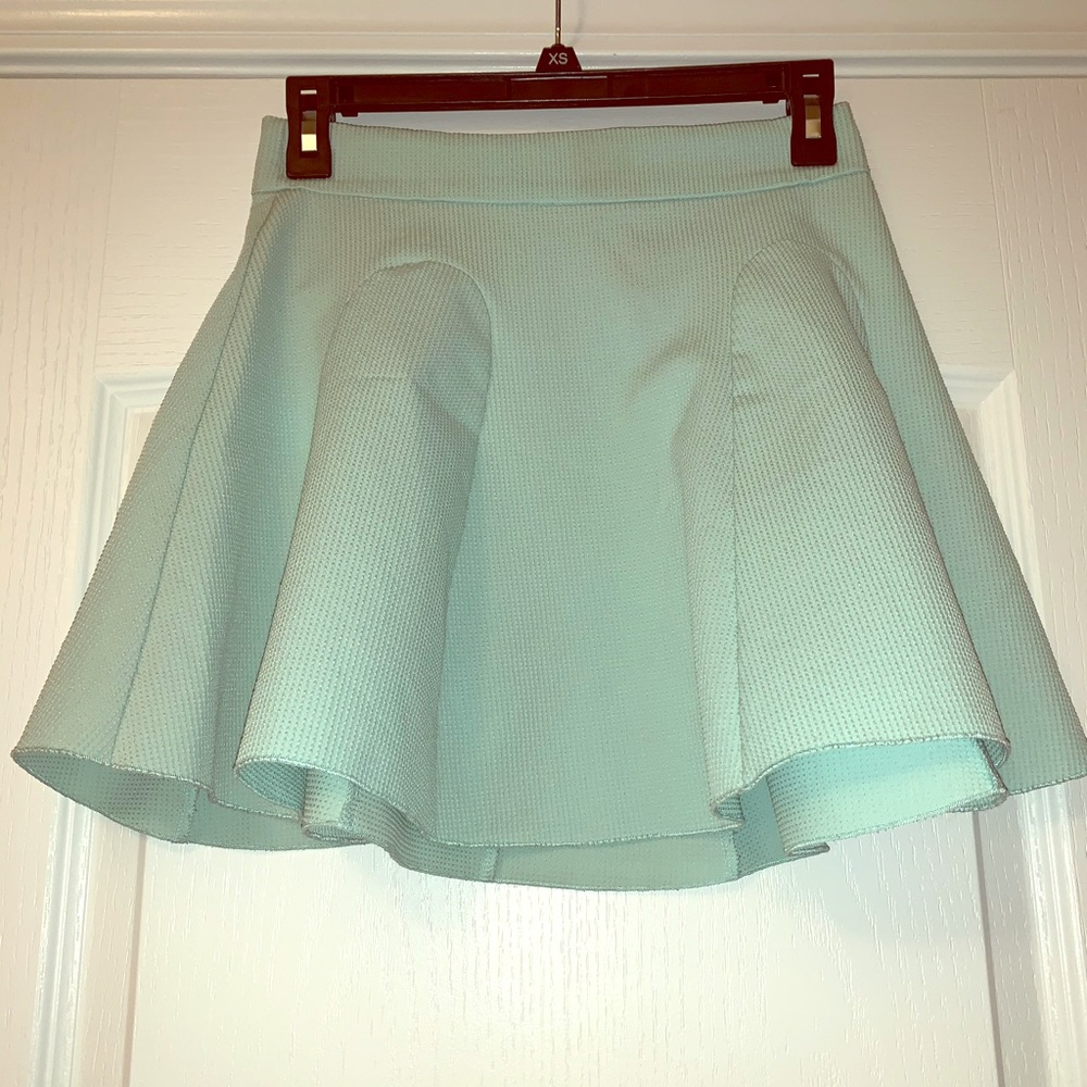 💰H&M DIVIDED MINI SKIRT